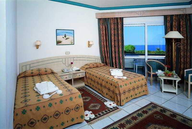 Dreams Beach Resort - Sharm El Sheikh Zimmer foto A typical hotel room